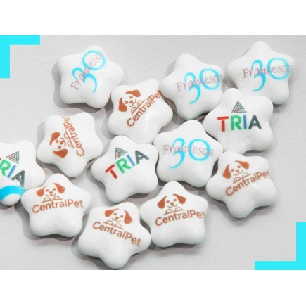 Dolci stelline a forma di stella con cioccolato